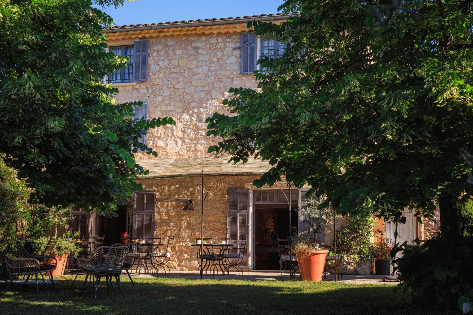 Hotel Du Clos Le Rouret Buitenkant foto