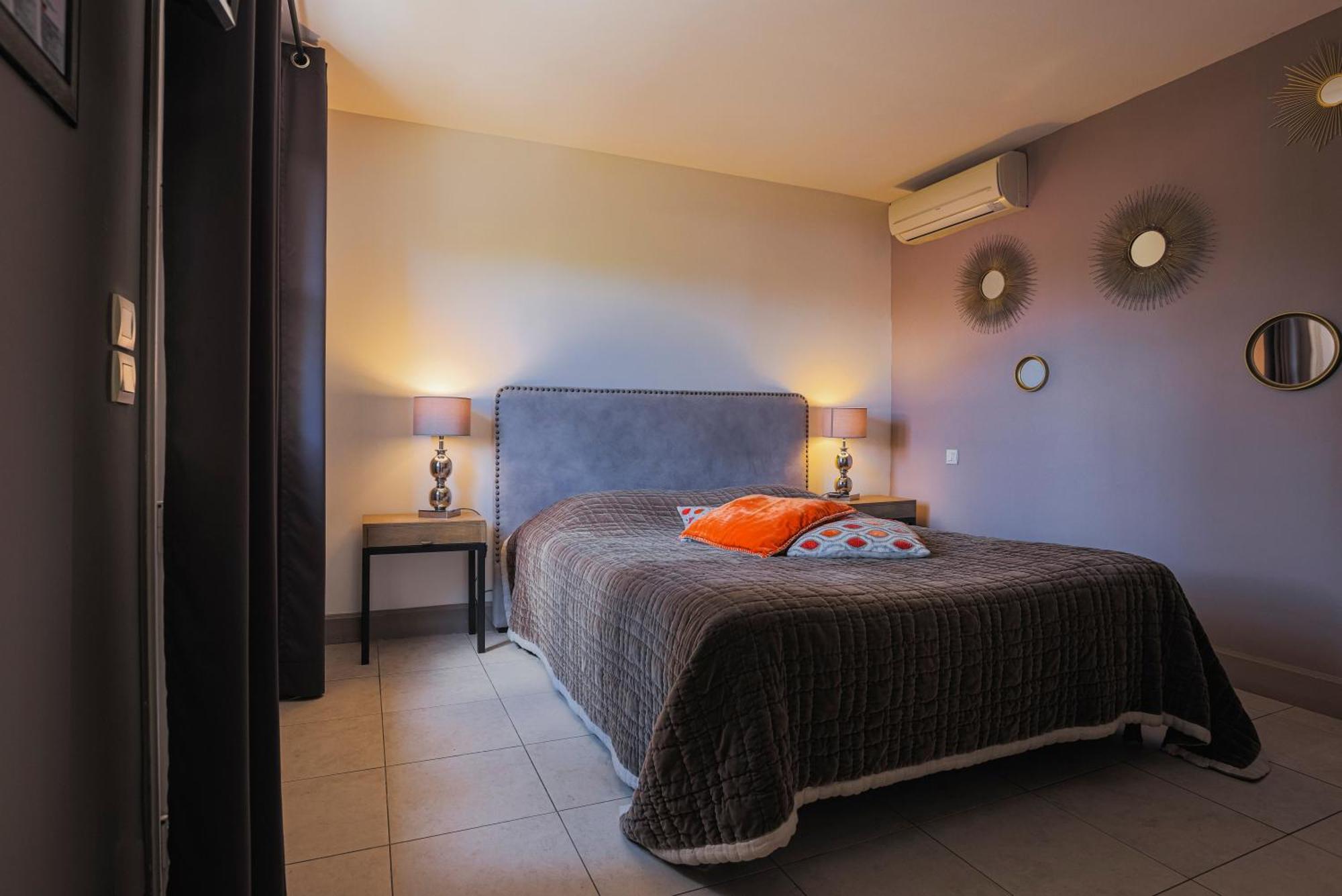 Hotel Du Clos Le Rouret Buitenkant foto
