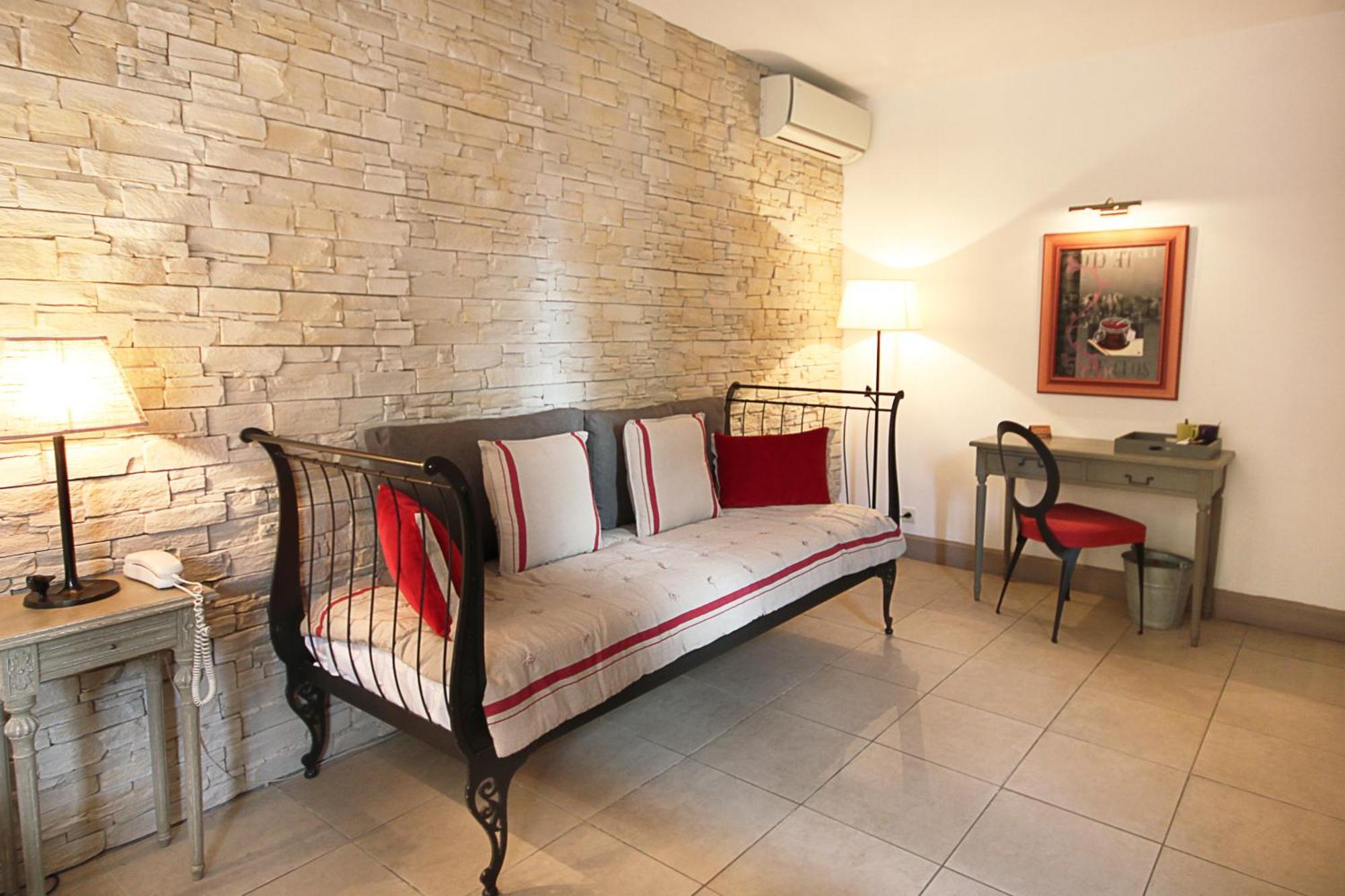 Hotel Du Clos Le Rouret Buitenkant foto