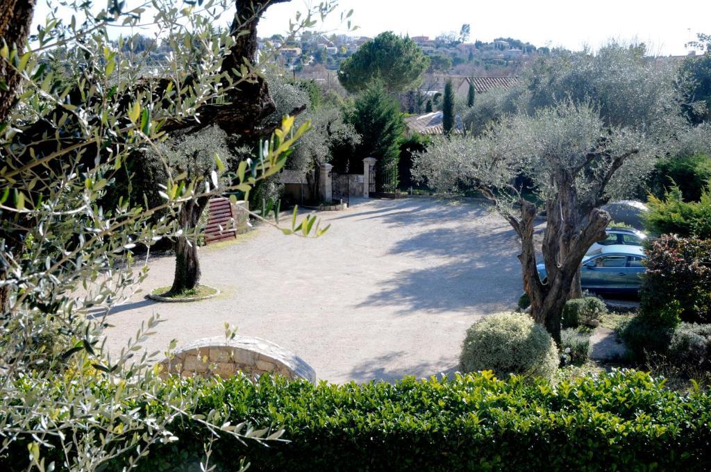 Hotel Du Clos Le Rouret Buitenkant foto