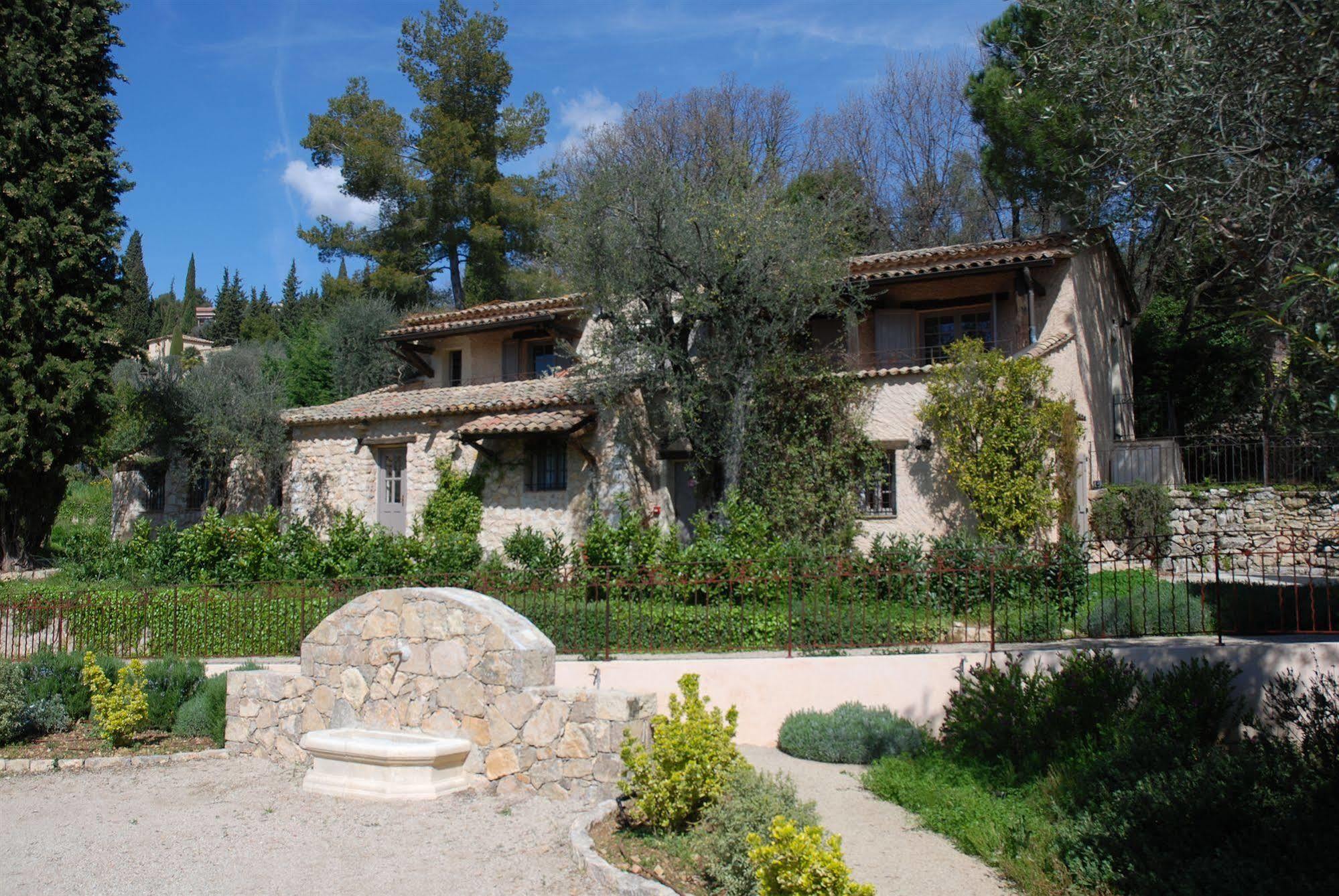Hotel Du Clos Le Rouret Buitenkant foto